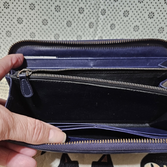 Bottega Blue Leather Wallet - Picture 9 of 12